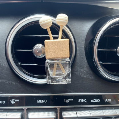 Car Air Vent Perfume Bottle for Aromatherapy Use
